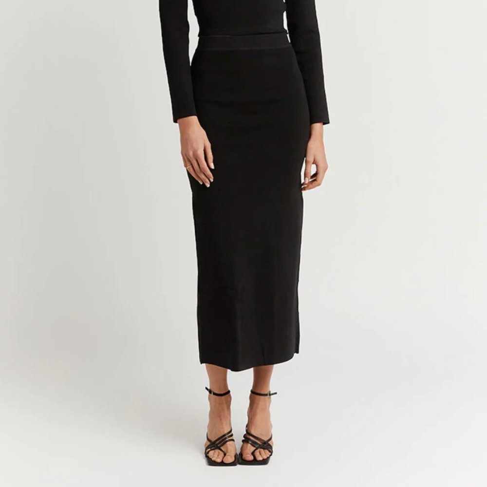 NWT LIZZIE BLACK KNIT MIDI SKIRT - 2 / BLACK